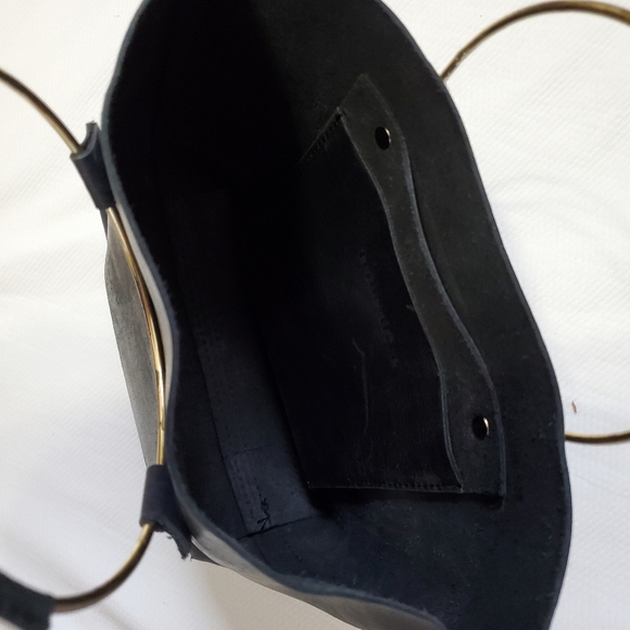 Tribe Alive Lux Black Leather Brass Handle Purse - Picture 4 of 6